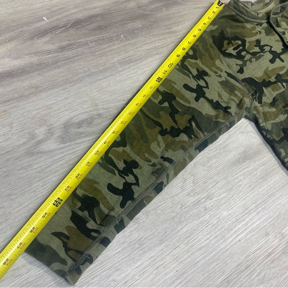 L.L. Bean Green Camouflage Long Sleeve wool blend thermal RARE camo colour way M - Picture 10 of 10